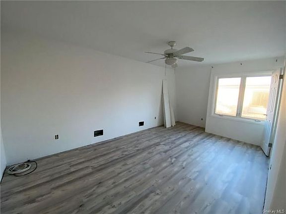 5th image of 8D Heritage Dr