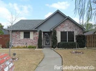 712 University Dr, Carthage, TX 75633