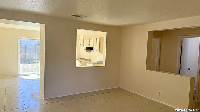10026 Sungate Park — Photo 4