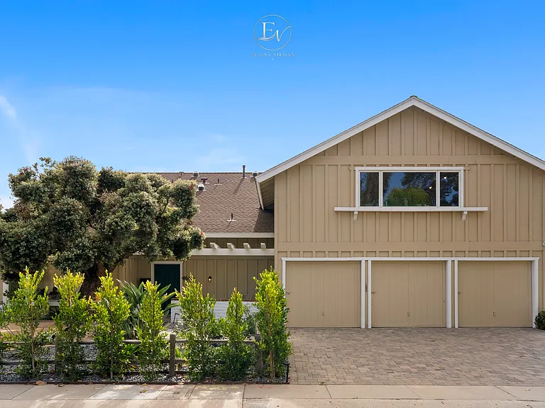 8536 Cliffridge Ave — Photo 4