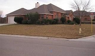 1st image of 701 Honeysuckle Cir