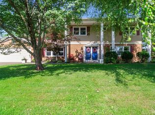 4099 Secretariat Dr, Newburgh, IN 47630