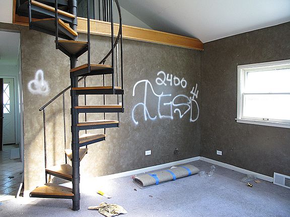4th image of 9935 S Merton Ave