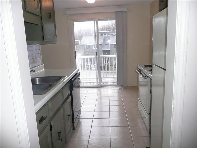 15 Back River Road Apartment Rentals Dover, NH Zillow