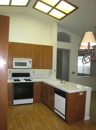 1157 Knopfler Cir — Photo 3