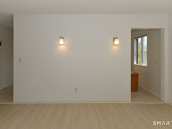 4th image of 254 Heritage Village #D