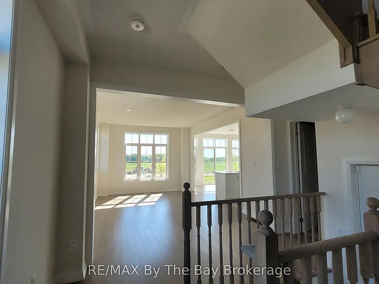 194 Union Blvd — Photo 6