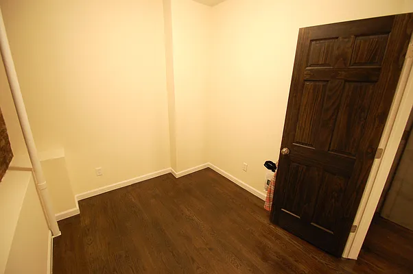 Rented by REAL New York | media 28