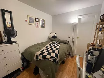 Rented by KNOCKKNOCK LLC