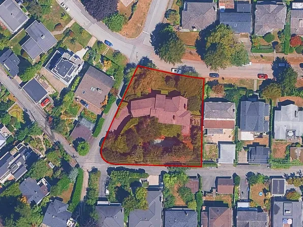 2296 W 32nd Ave, Vancouver, BC V6L 2B2