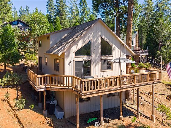 3rd image of 1478 Gertrude Way