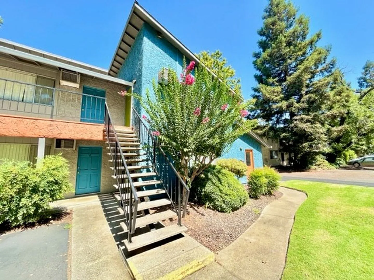 417 Orange St — Photo 1