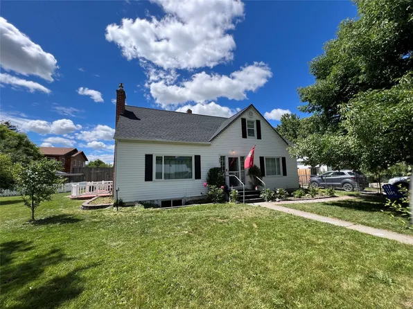 415 6th Ave SW, Ronan, MT 59864