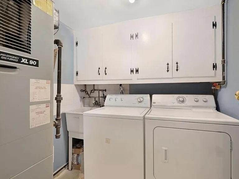 233 Shady Ln — Photo 35