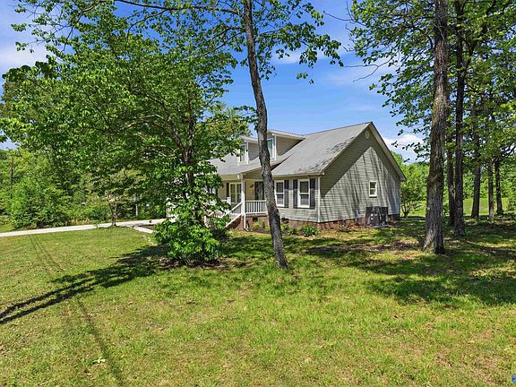 3rd image of 116 Newport Dr