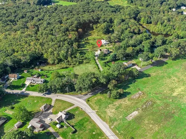 355 Elm St, Seekonk, MA 02771