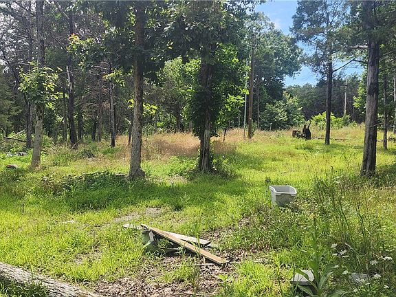 4th image of 18632 Farm Road 2300