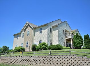 8580 S Bedford Way #101-08, Oak Creek, WI 53154