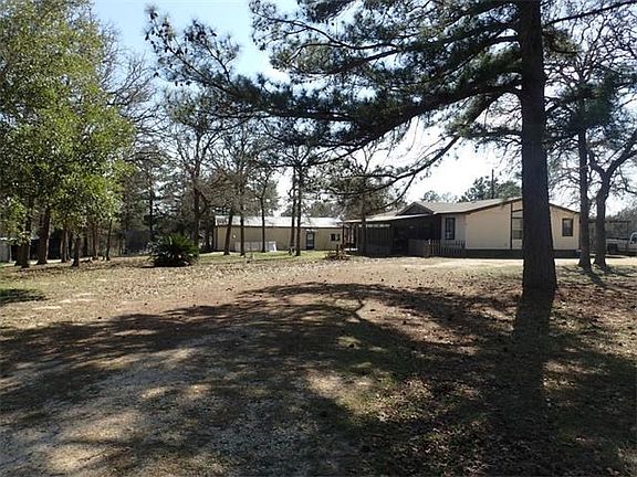 2nd image of 450 Piney Ln