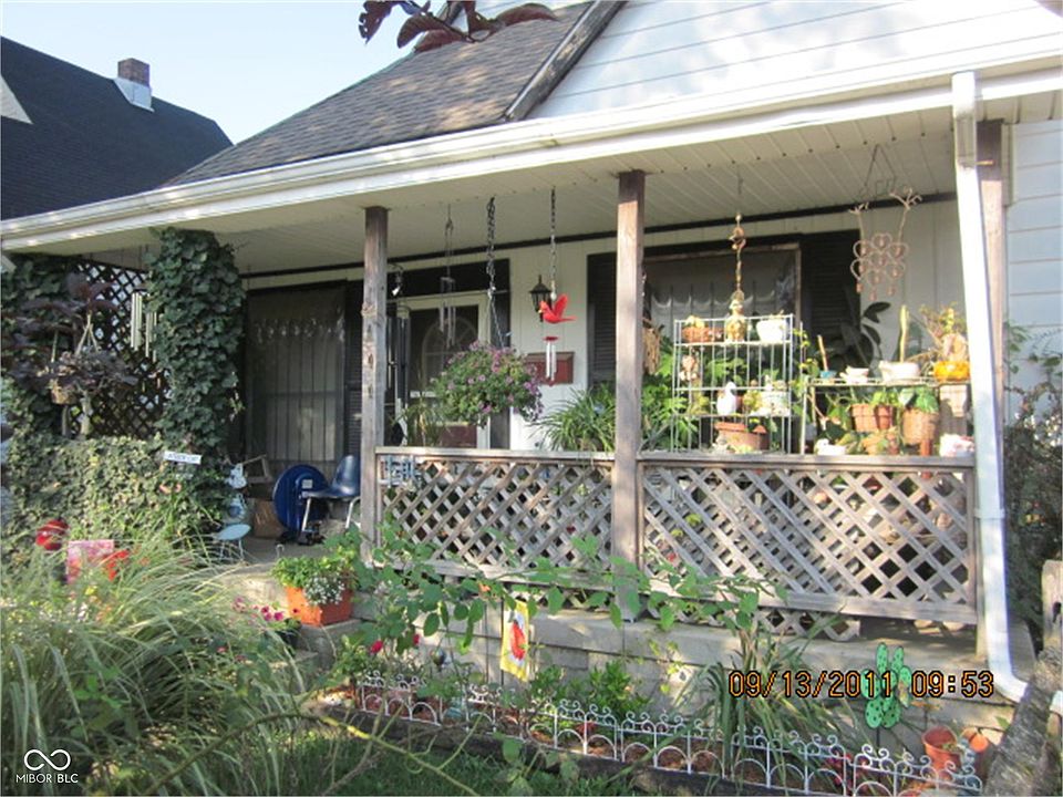 2nd image of 1703 Pearl St