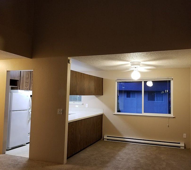 2nd image of 1711 S Boone St APT G3