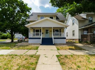 1102 N Madison St, Bloomington, IL 61701