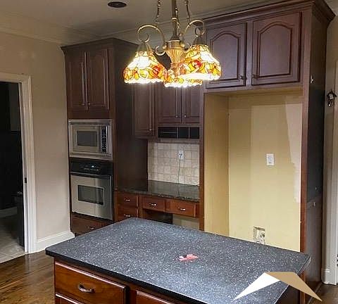 3rd image of 597 Turner Drive