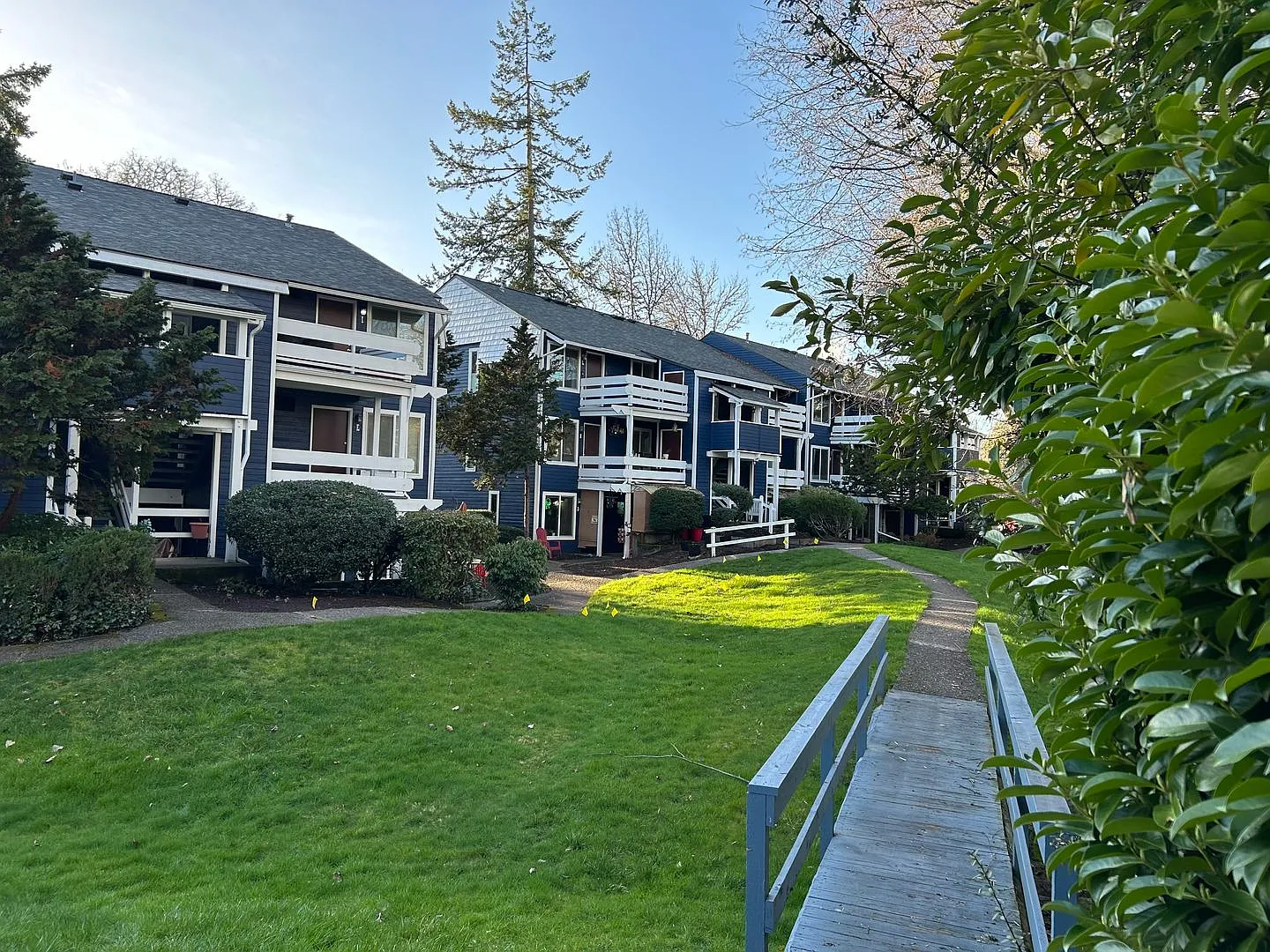 (946) 2780-C - Beautiful Updated 2-bedroom/1-bath — Photo 2