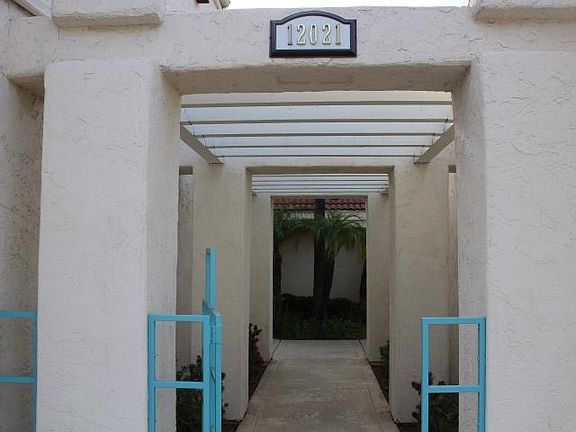 2nd image of 12021 Calle De Montana APT 189