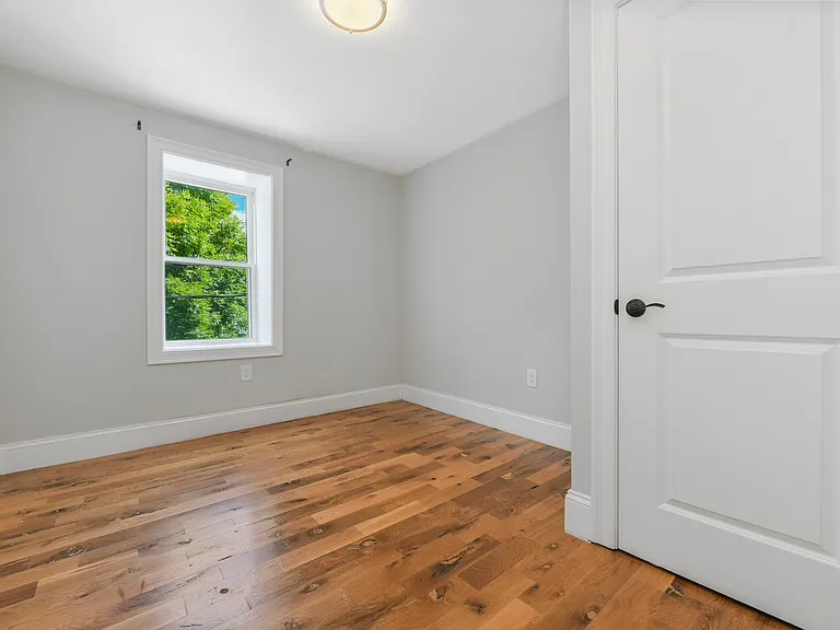 143 Everett St #3 — Photo 14
