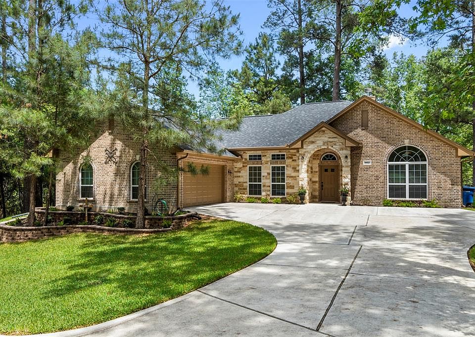 1st image of 1922 Foxbriar Dr