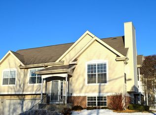 17437 Teton Cir, Lockport, IL 60441