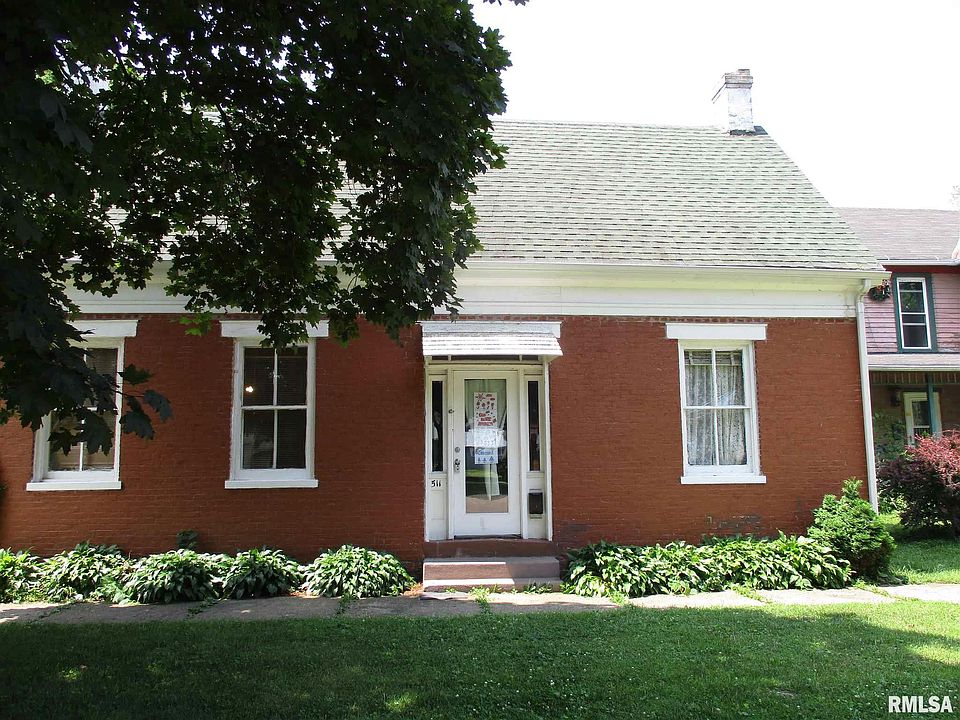 1st image of 511 Main St