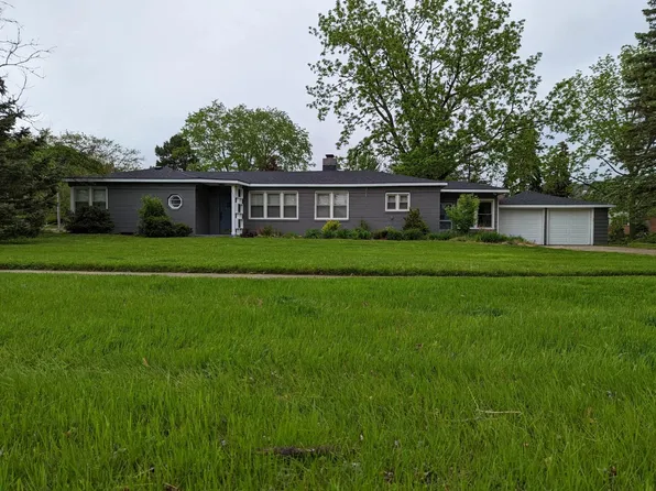 1920 W Wattles Rd, Troy, MI 48098