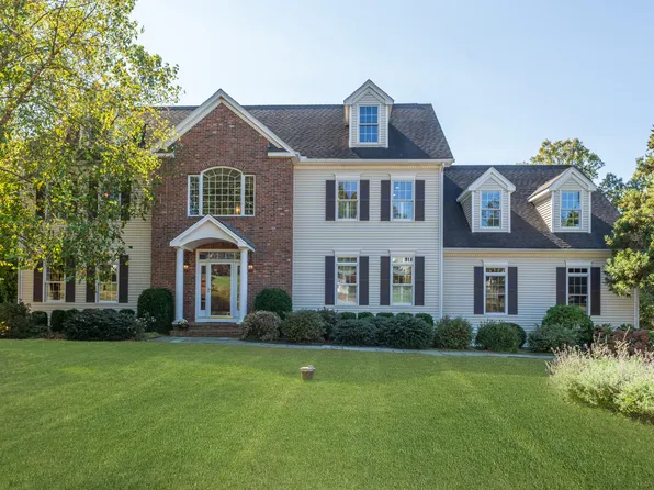 114 Landons Way, Guilford, CT 06437