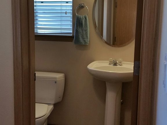 Guest bath, pedestal vanity