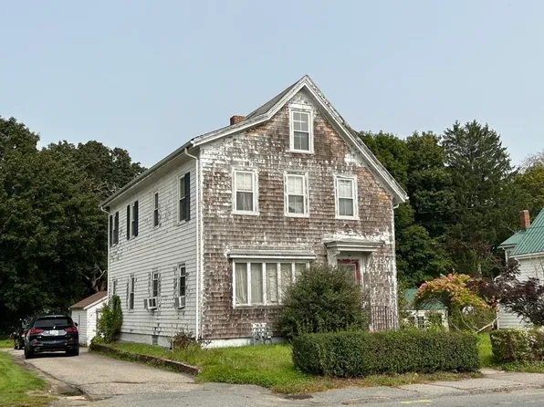 1105 Center St, Middleboro, MA 02346