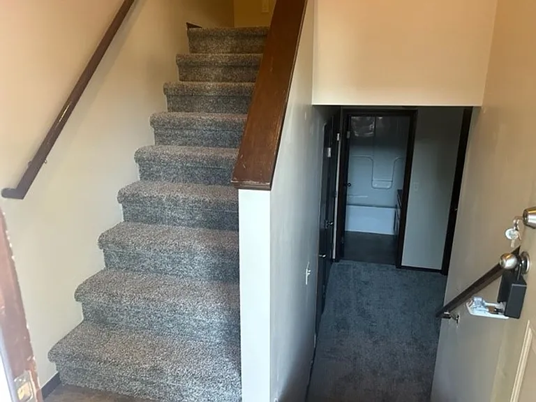 240 S Sheridan St — Photo 17