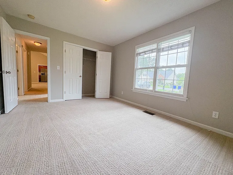 3426 Broomsgrove Dr — Photo 11