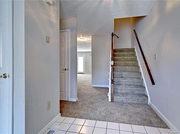 3rd image of 5102 Salisbury Mews