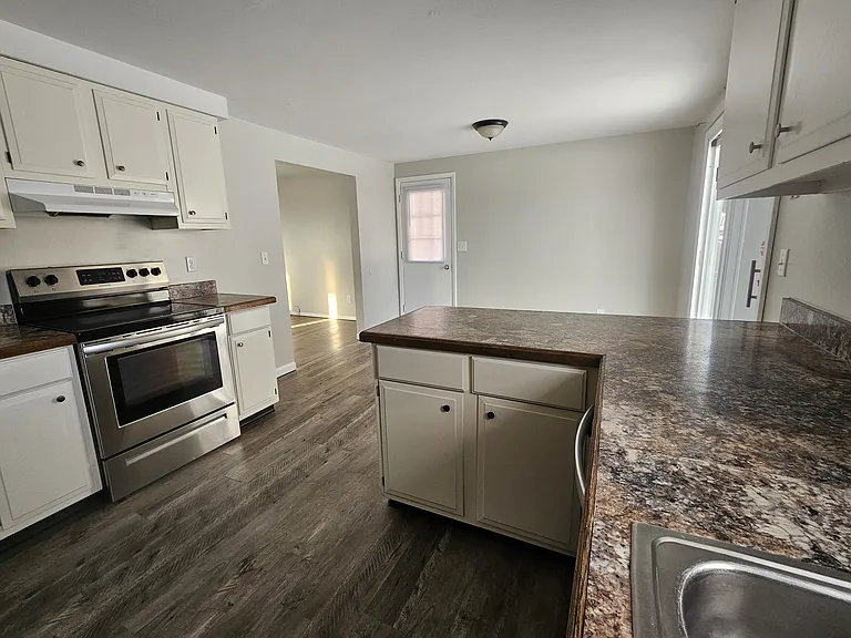 610 1/2 Sunflower Dr — Photo 9