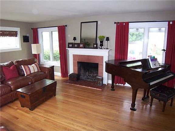 4th image of 5781 Waverly Ave