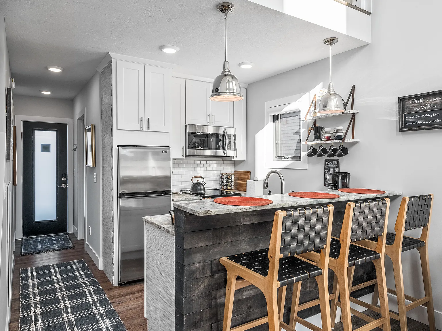 1 bed, 570 sqft, $1,400 — Photo 2