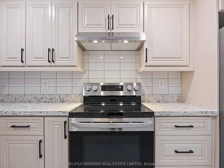 861 Ossington Ave #LOWER — Photo 31