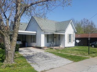 101 S East St, Pinckneyville, IL 62274