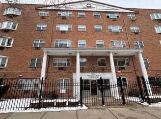 5920 N Kenmore Ave APT 505, Chicago, IL 60660