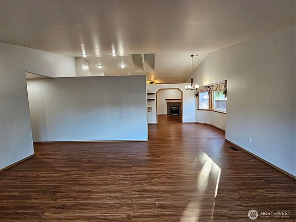 4th image of 4530 200th Street NE