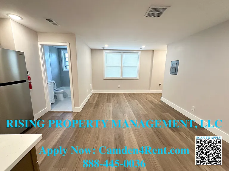 1566 Bradley Ave — Photo 19