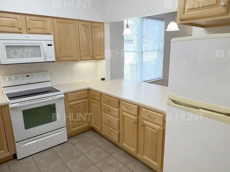 10 Kelly Ln — Photo 2