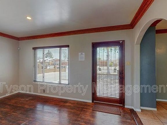 2nd image of 5509 Marble Ave NE